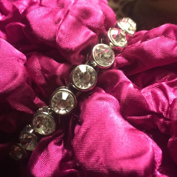 Chico's Jewelry - 💜2/$25!!! Chico’s  magnetic bracelet
